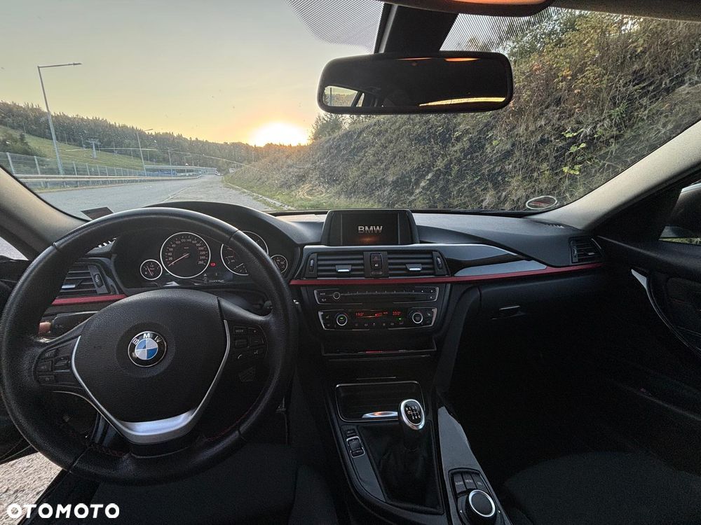 BMW Seria 3 318d Sport Line - 6
