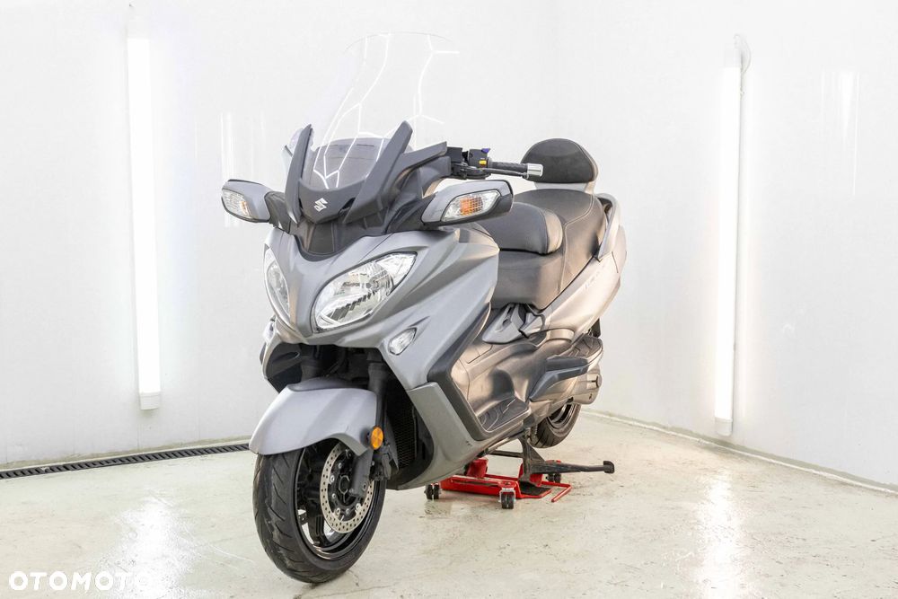 Suzuki Burgman - 3