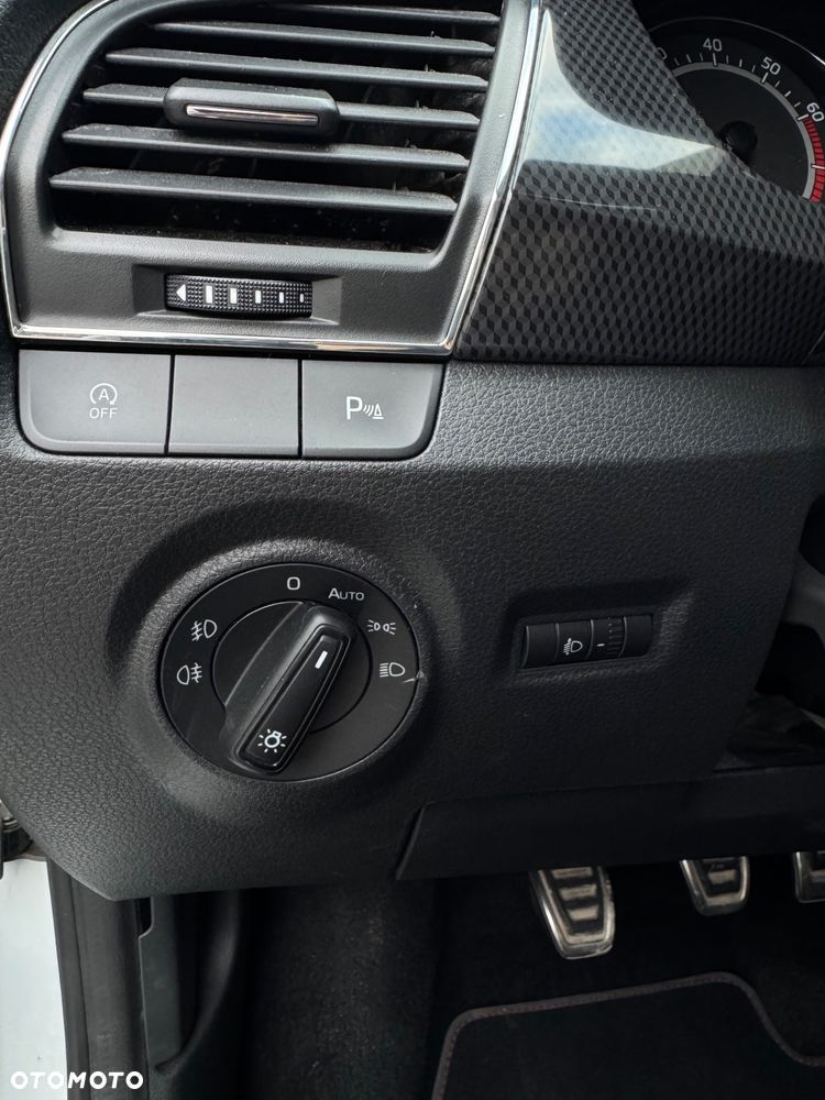 Skoda Fabia 1.2 TSI Monte Carlo - 14