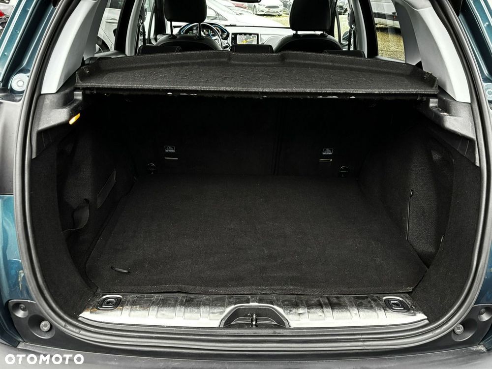 Peugeot 2008 1.2 Pure Tech Allure S&S - 16