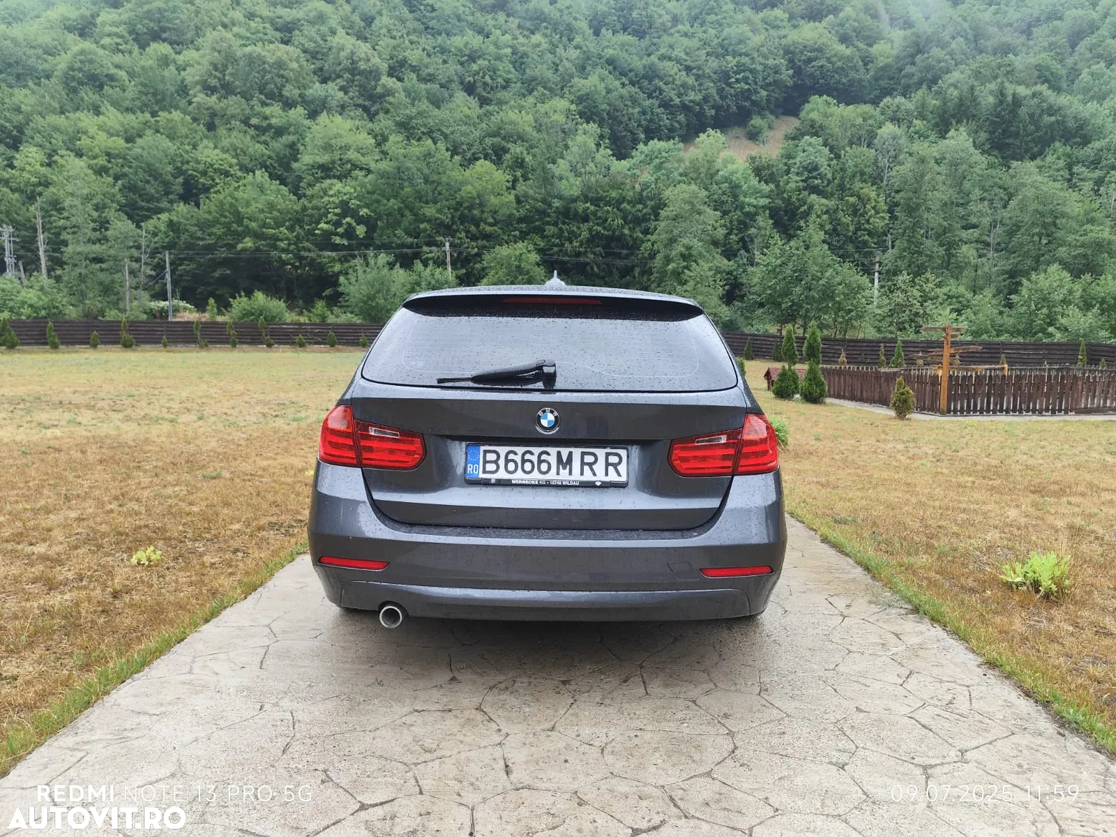 BMW Seria 3 318d DPF Touring Aut. - 6