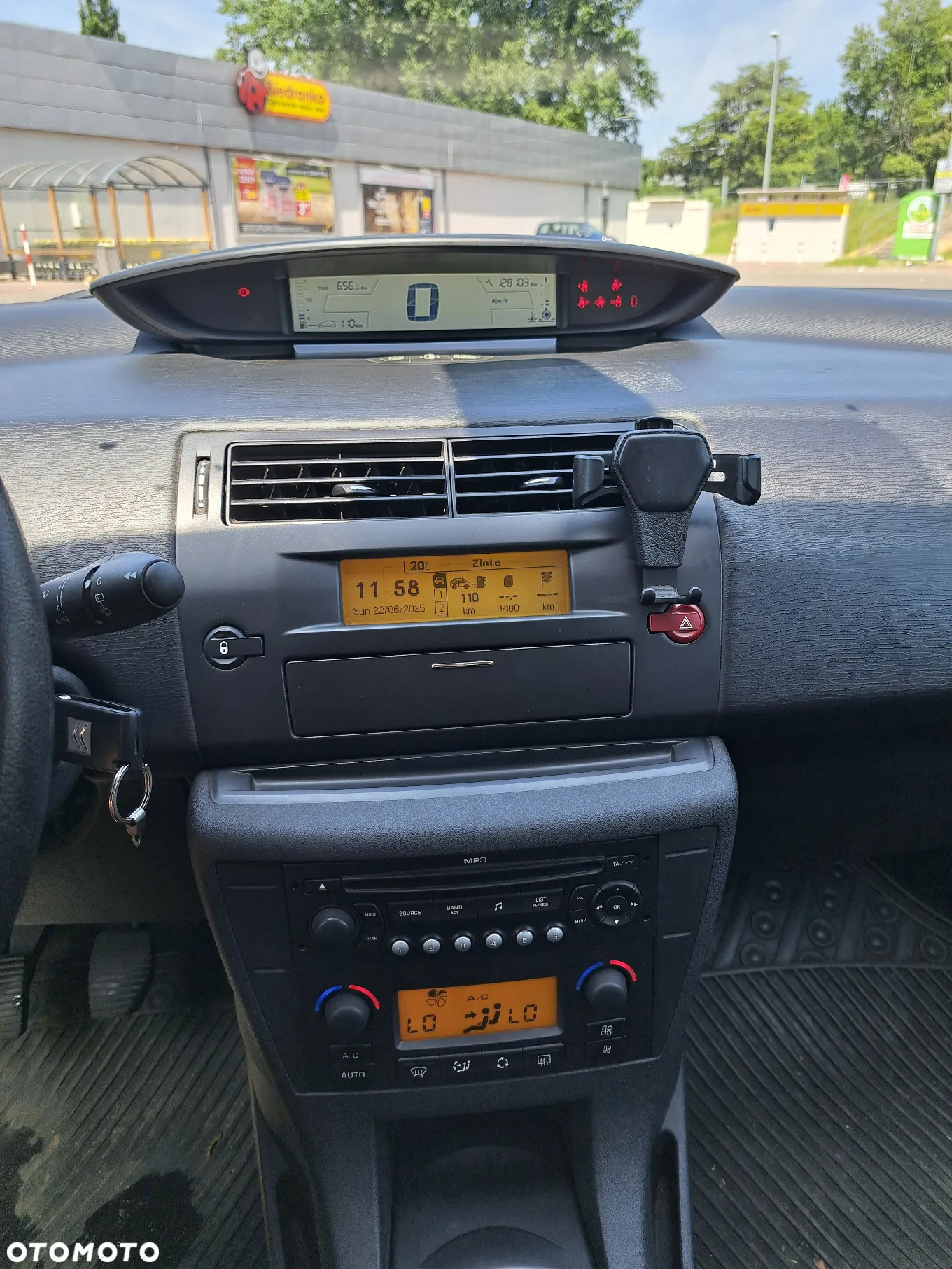 Citroën C4 1.4 16V SX - 13