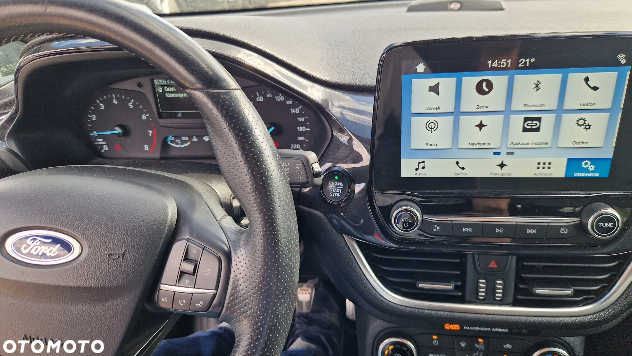 Ford Fiesta 1.0 EcoBoost S&S ST-LINE - 17