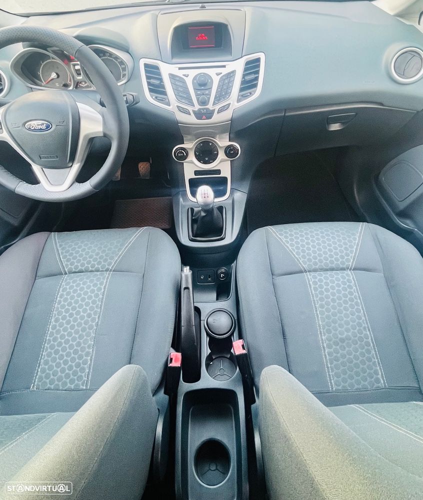 Ford Fiesta 1.4 TDCi Titanium - 24
