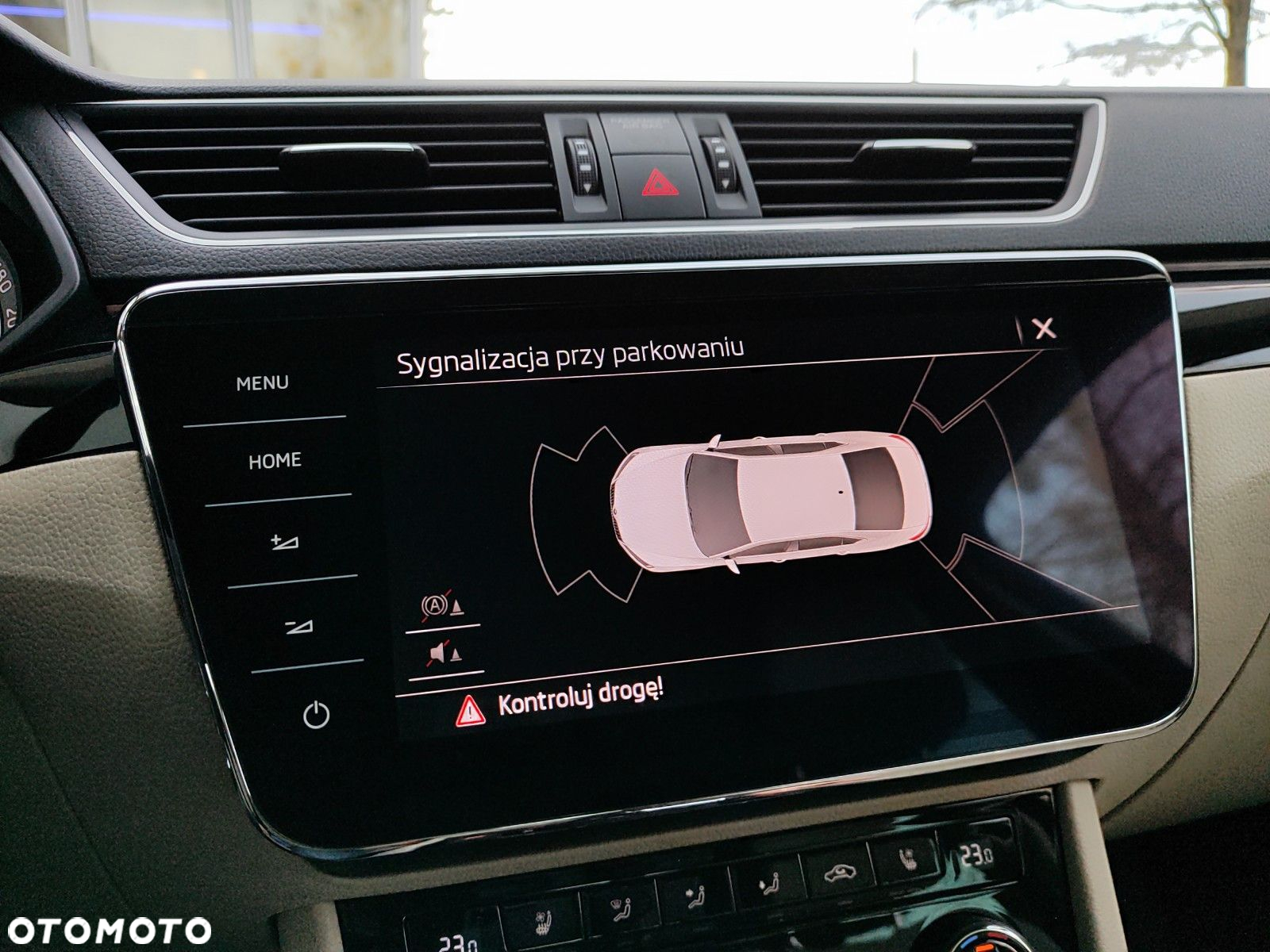 Skoda Superb 2.0 TSI 4x4 L&K DSG - 37