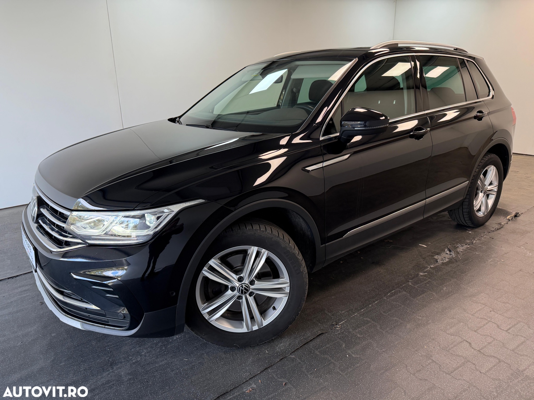 Volkswagen Tiguan 2.0 TDI SCR 4MOTION DSG Elegance - 2