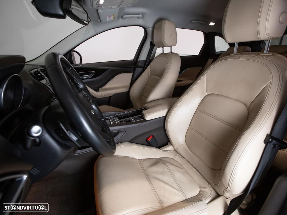 Jaguar F-Pace - 8