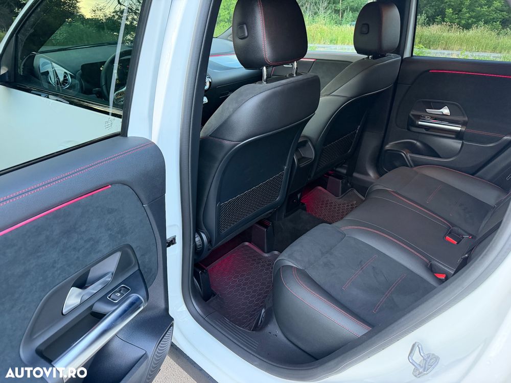 Mercedes-Benz GLA 220 d 4MATIC 8G-DCT AMG Line - 13