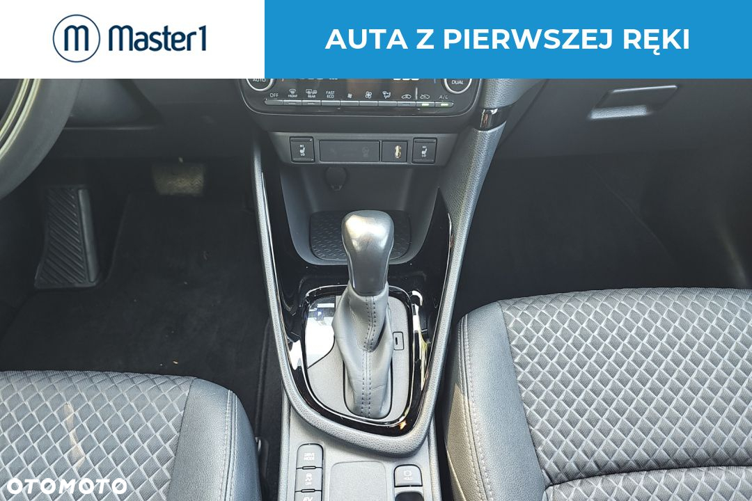 Toyota Yaris Hybrid 1.5 Selection Style - 13