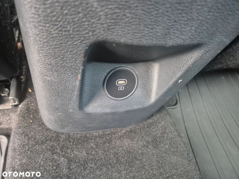 Kia Ceed 1.5 T-GDI MHEV L DCT - 26