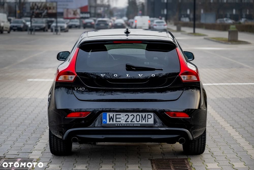 Volvo V40 T3 Drive-E Summum - 6