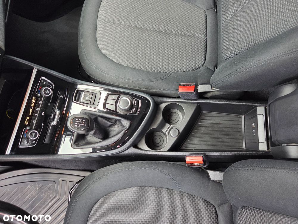 BMW Seria 2 218i Advantage - 26