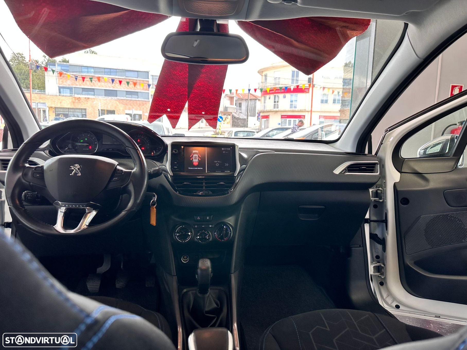 Peugeot 2008 1.2 PureTech Style - 9