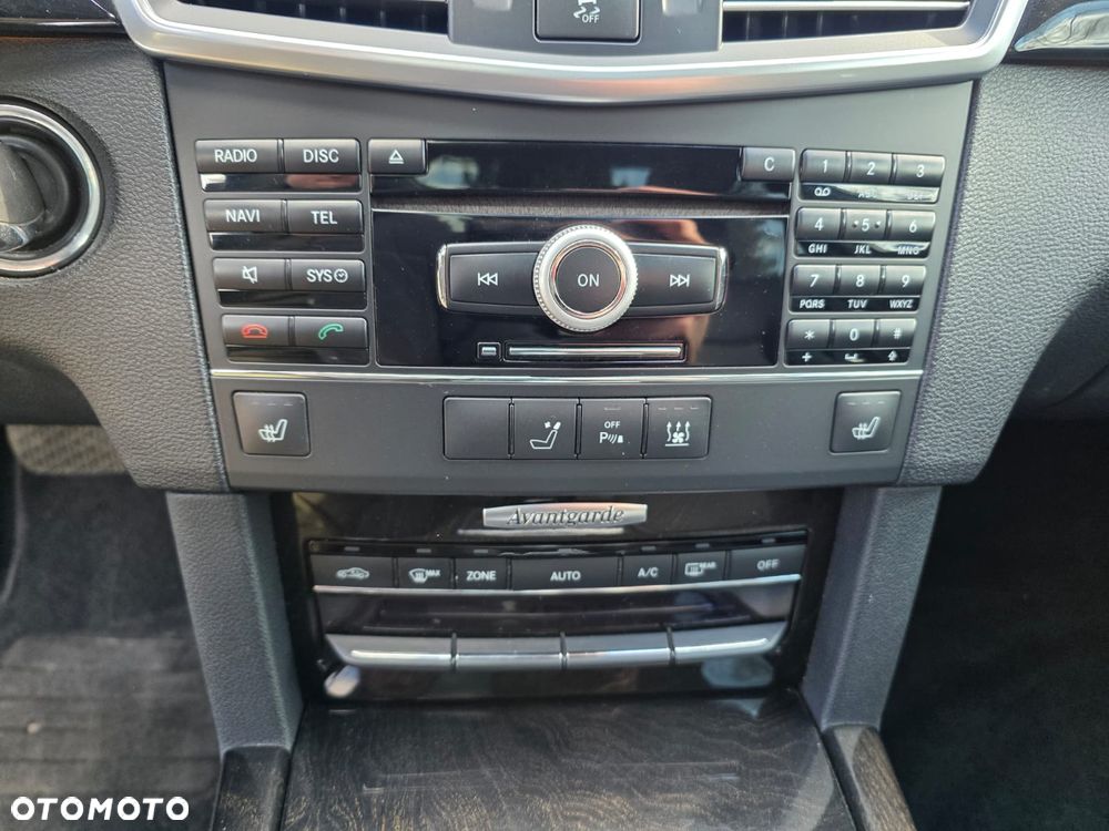 Mercedes-Benz Klasa E 350 CDI DPF BlueEFFICIENCY 7G-TRONIC Avantgarde - 15