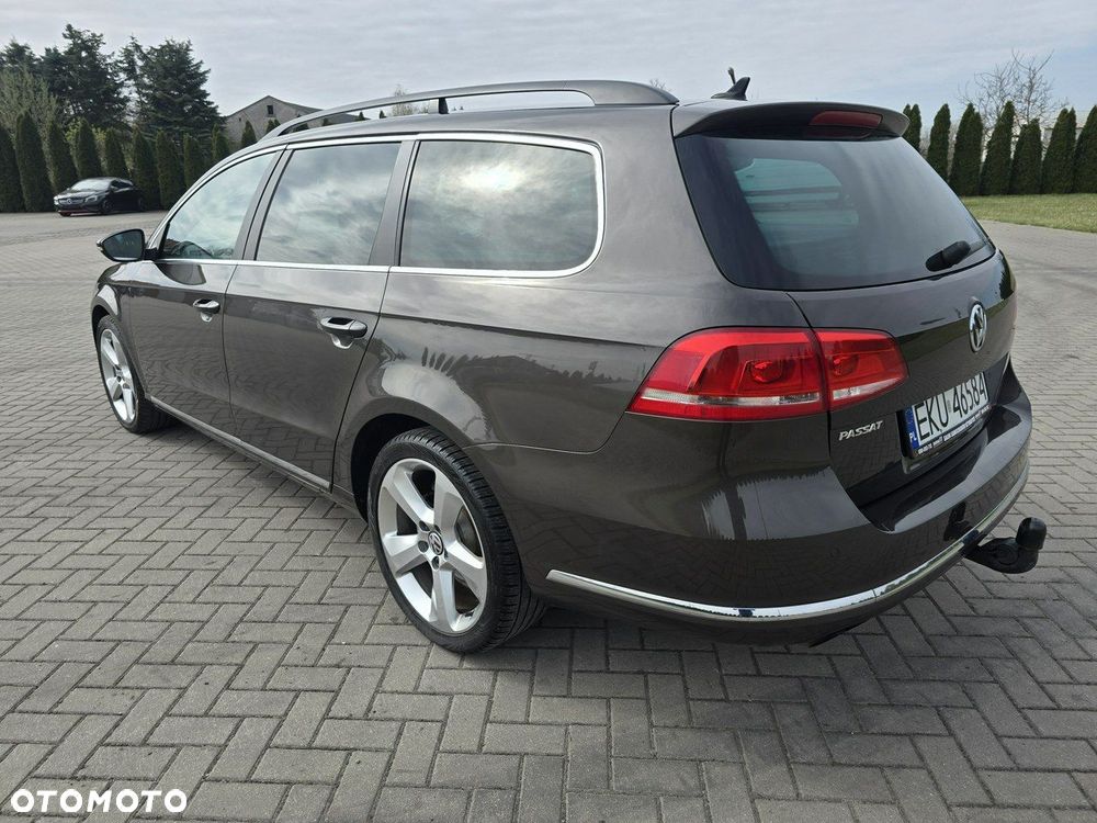 Volkswagen Passat - 15