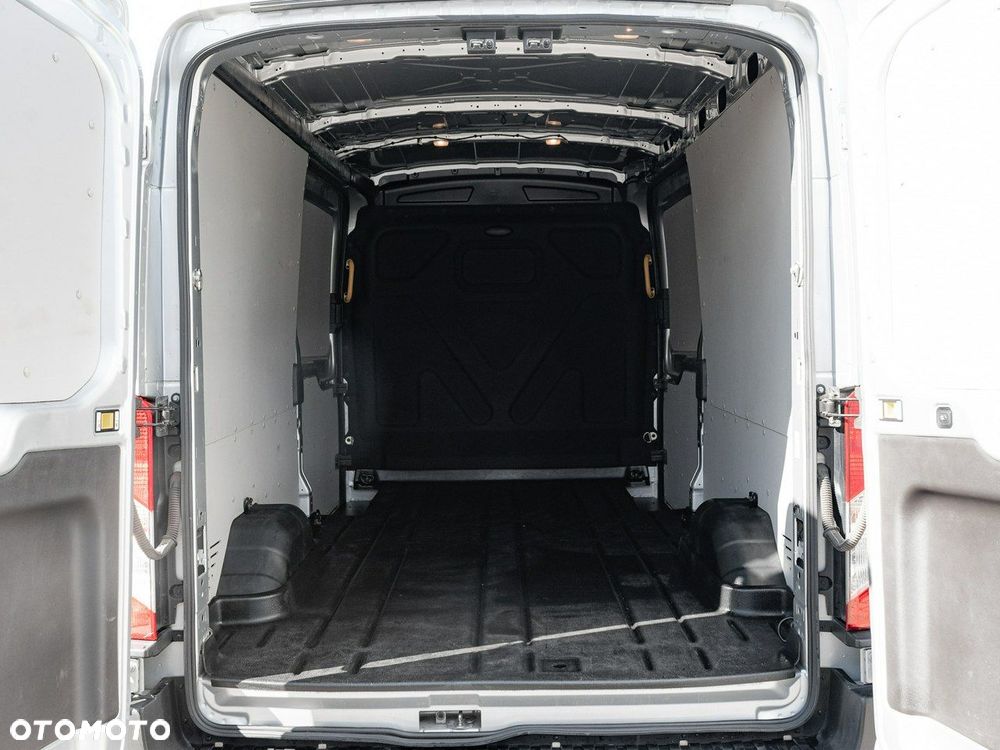 Ford Transit - 25