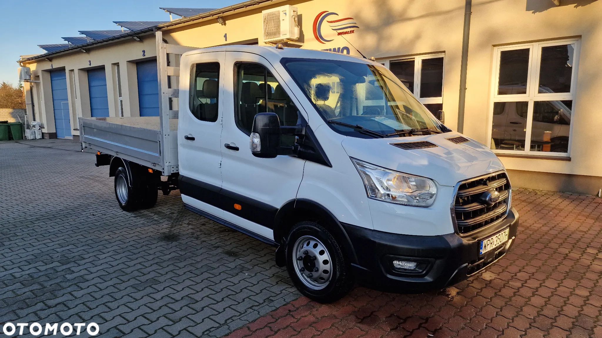 Ford Transit - 1
