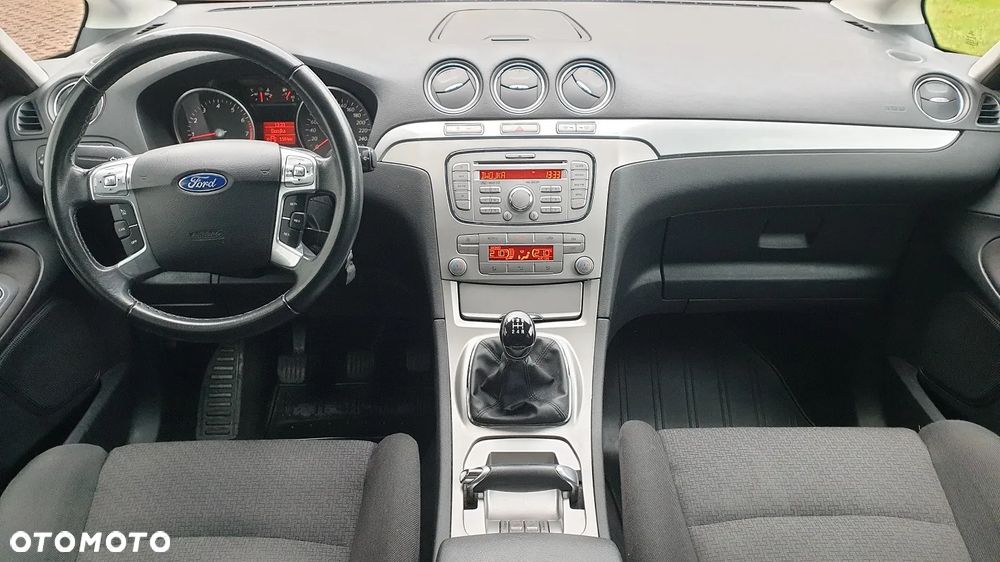 Ford S-Max - 7