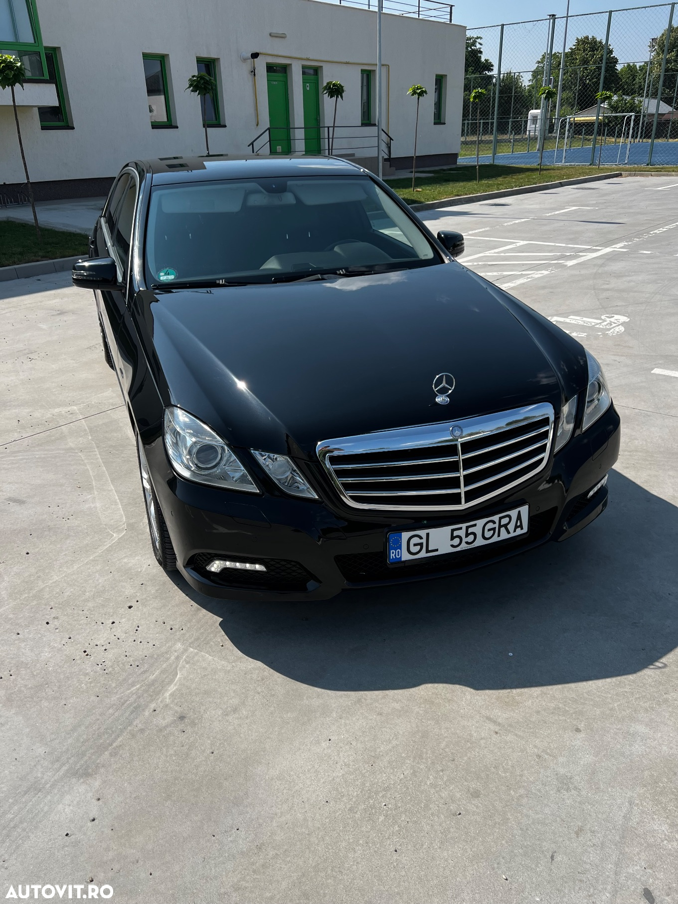 Mercedes-Benz E 220 CDI BlueEfficiency Aut. - 2