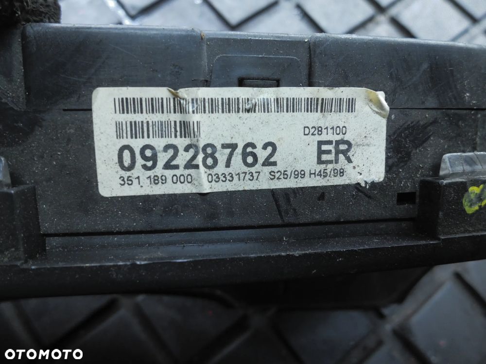 OPEL ZAFIRA A LICZNIK ZEGAR EUROPA ER 09228762 POSIADAM 2 SZTUKI - 4