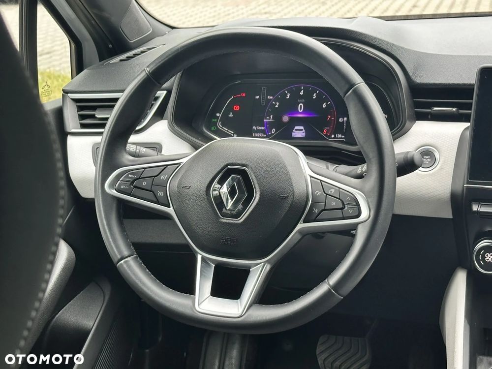 Renault Clio - 21