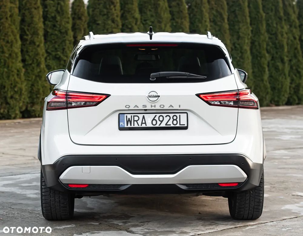 Nissan Qashqai 1.3 DIG-T 4x4 MHEV Xtronic Tekna+ - 11