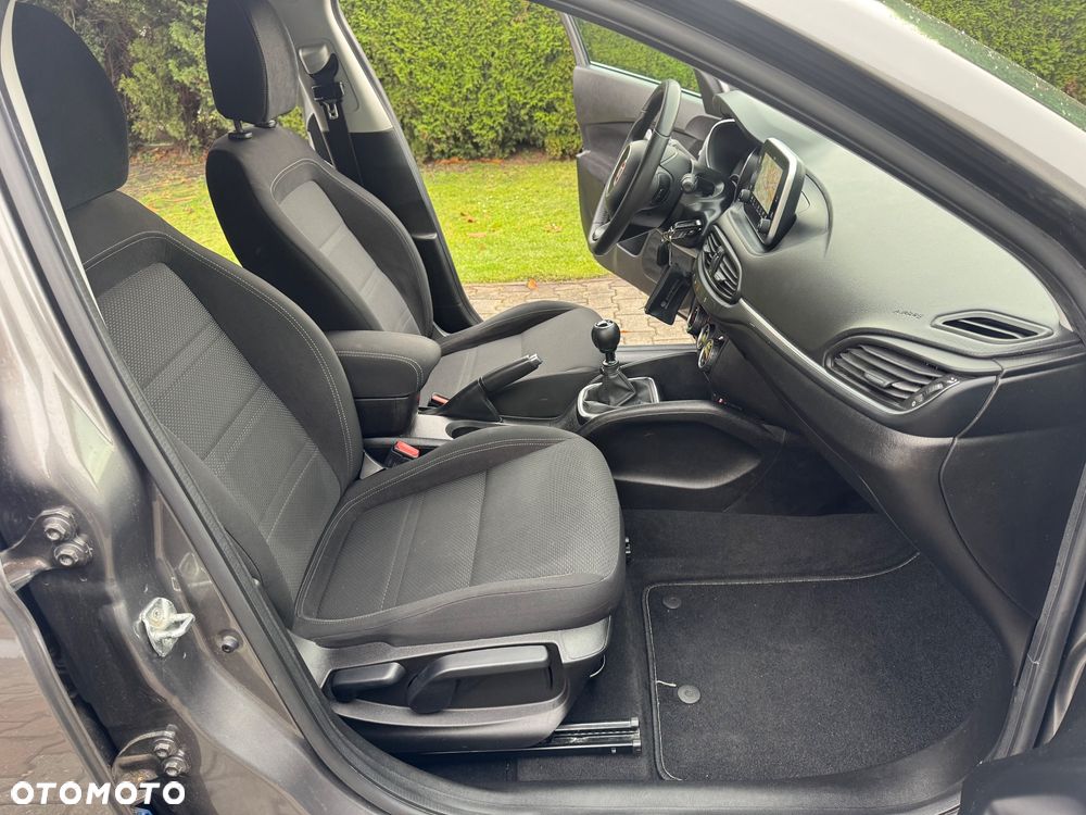 Fiat Tipo 1.4 T-Jet 16v Lounge EU6 - 27