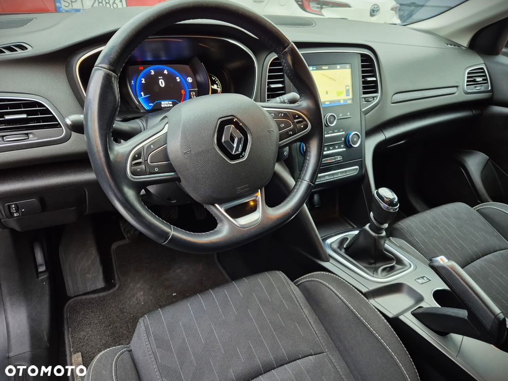 Renault Megane TCe 115 GPF LIMITED - 6