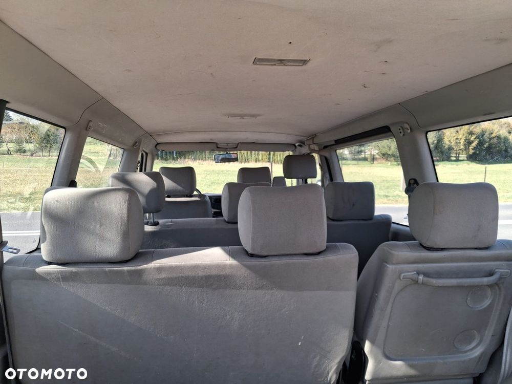 Volkswagen Caravelle Basis / CL - 13