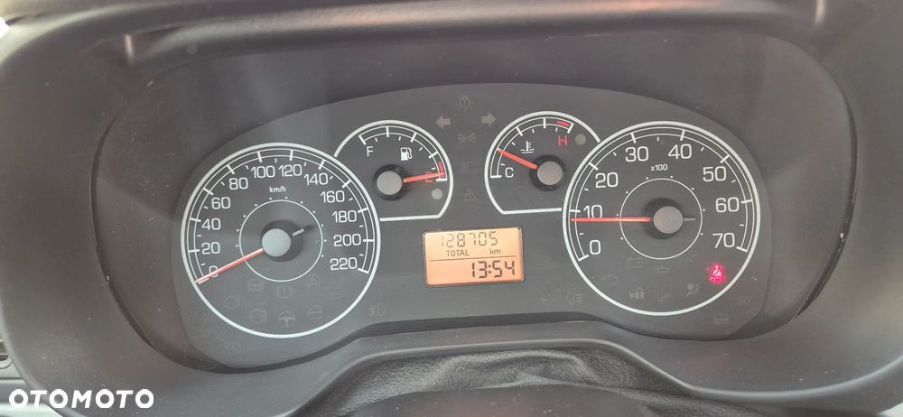 Fiat Punto 1.2 Fresh - 11