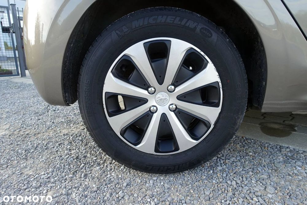 Peugeot 208 1.4 e-HDi Active STT - 9