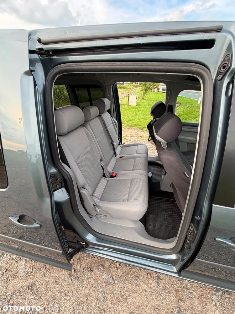 Volkswagen Caddy Maxi Life - 11