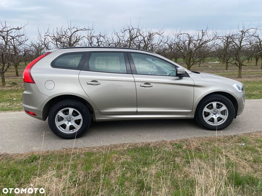 Volvo XC 60 D3 Kinetic - 3