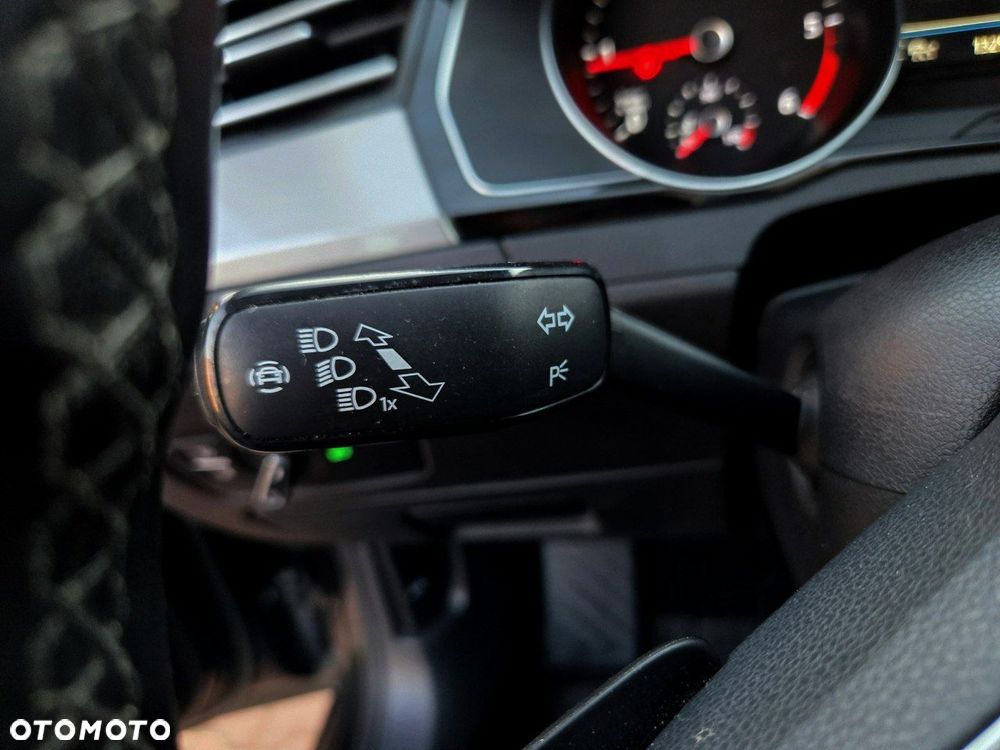 Volkswagen Passat 2.0 TDI SCR Highline DSG - 18