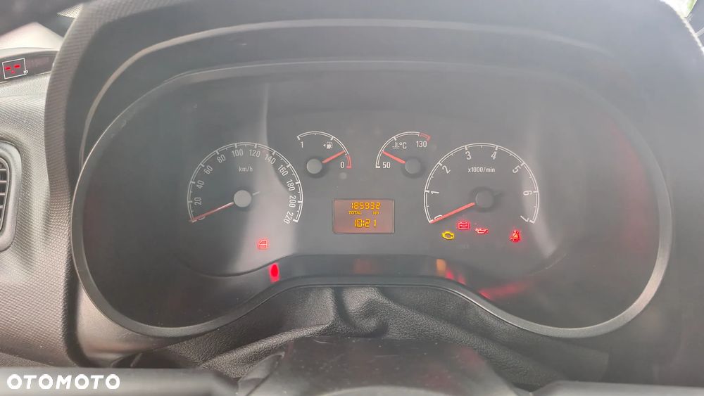 Opel COMBO-D-VAN - 5