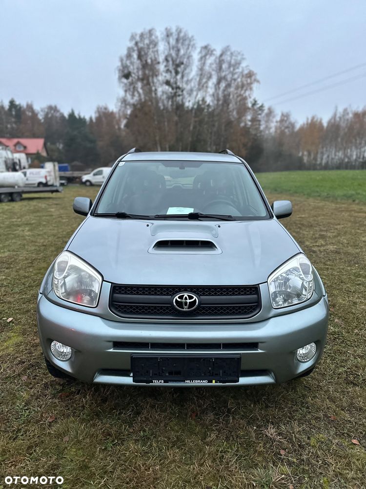 Toyota RAV4 2.0 D-4D 4x4 - 2