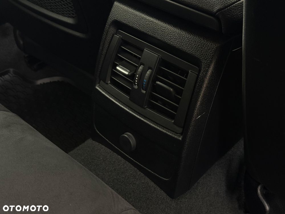 BMW Seria 1 118d M Sport - 32