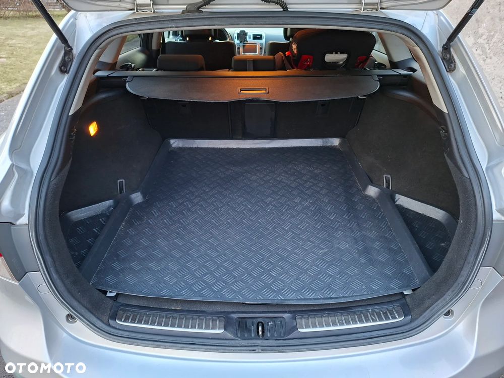 Toyota Avensis 1.8 Edition - 20