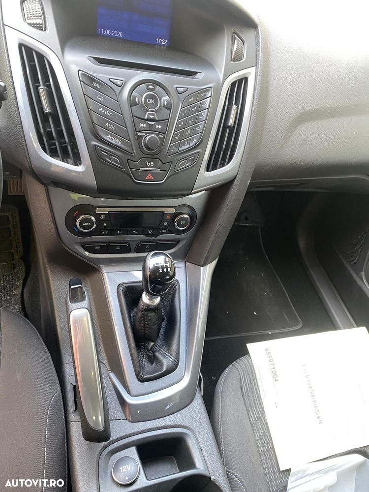 Ford Focus 1.6 TDCi DPF Titanium - 13