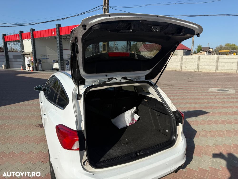 Ford Focus 1.5 TDCi DPF Start-Stopp-System Titanium - 13