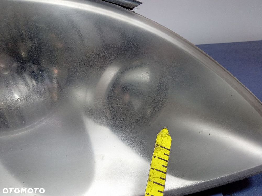 SSANGYONG RODIUS I REFLEKTOR PRAWY PRZÓD LAMPA PRZEDNIA - 5