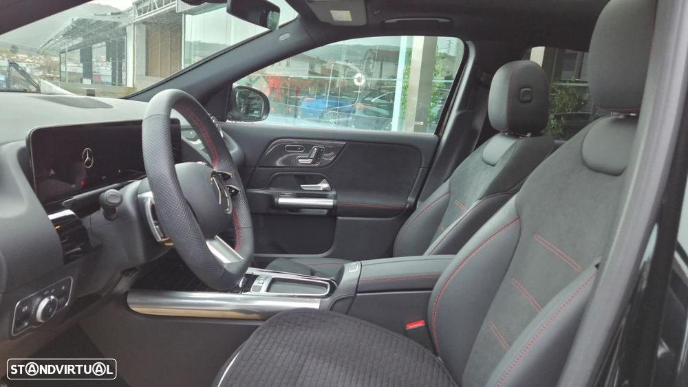 Mercedes-Benz GLA 200 AMG Line - 3