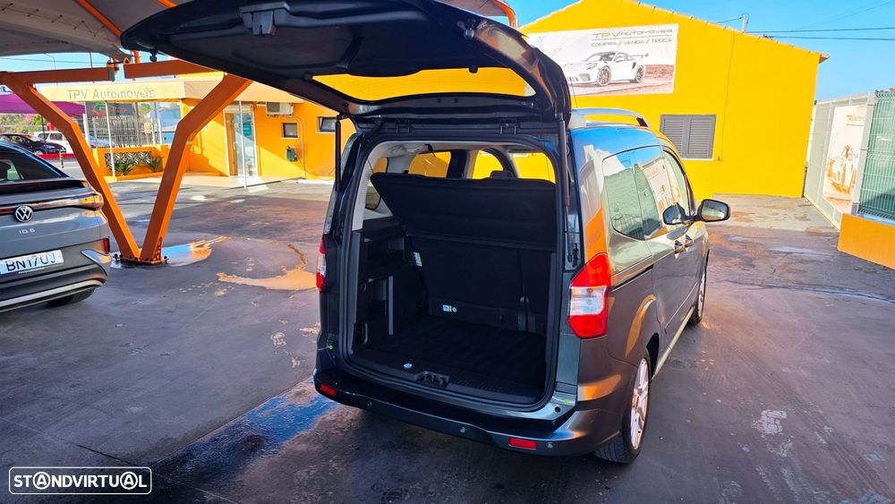 Ford Tourneo Courier 1.0 EcoBoost Titanium - 18