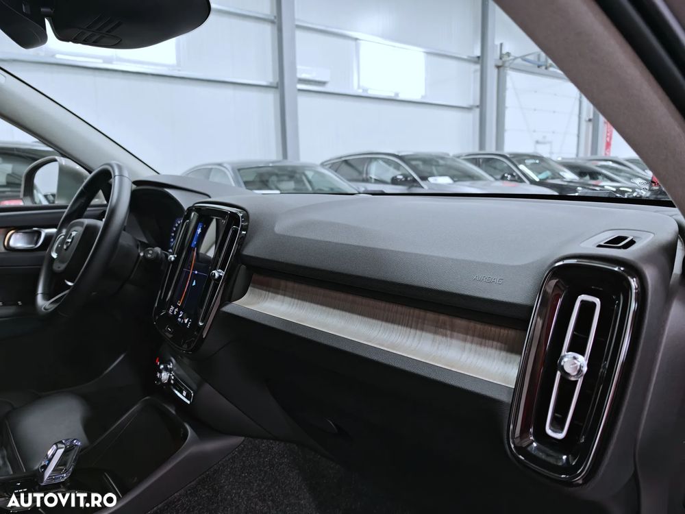 Volvo XC 40 T2 AT8 Momentum - 22