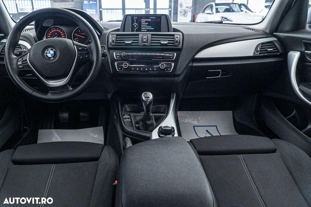 BMW Seria 1 120d Sport Line - 34