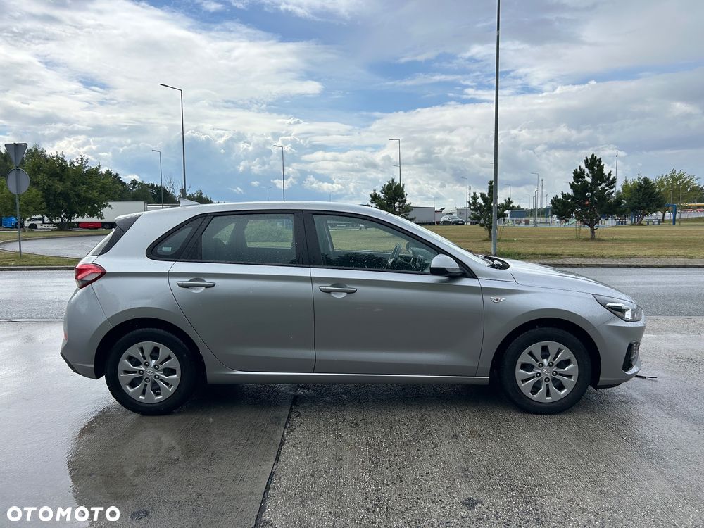 Hyundai i30 1.5 DPI Classic + - 4