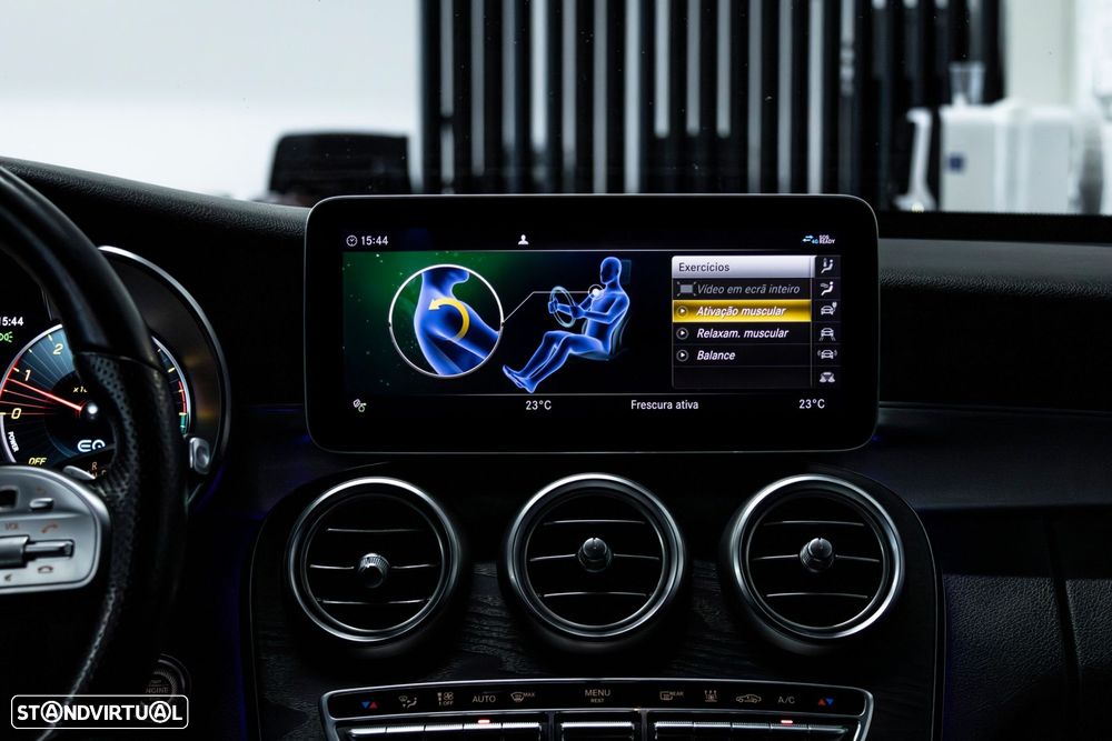 Mercedes-Benz C 300 de AMG Line - 26