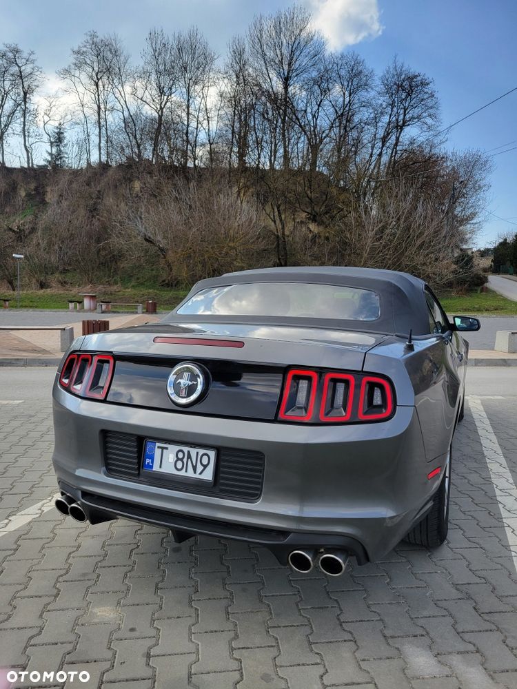Ford Mustang - 5