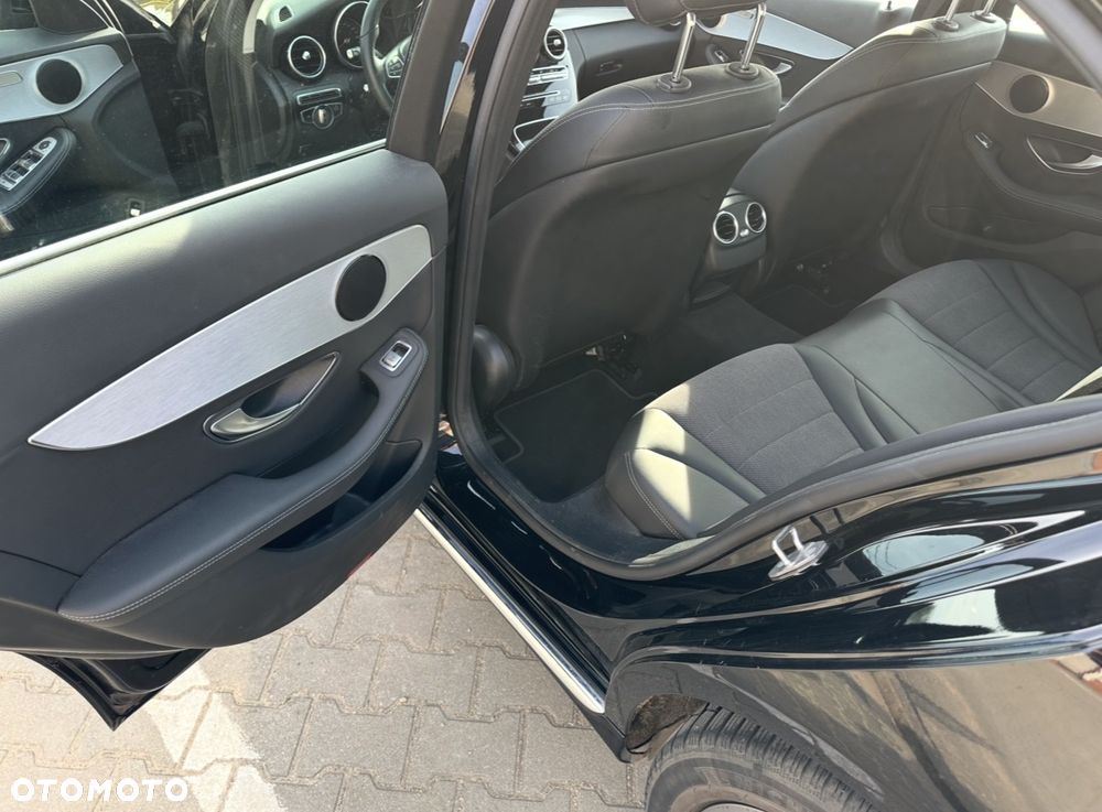 Mercedes-Benz Klasa C 180 9G-TRONIC - 12