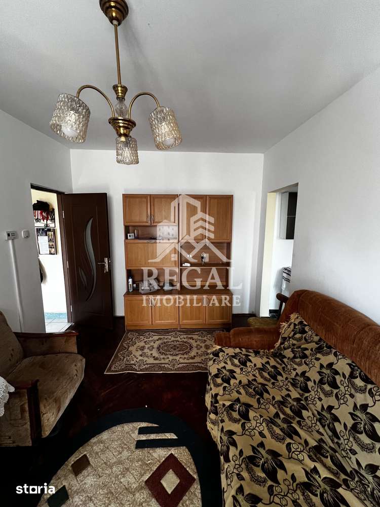 Apartament 2 camere de vanzare – Micro 6 / limita cu OM zona linistita — fotografia 1